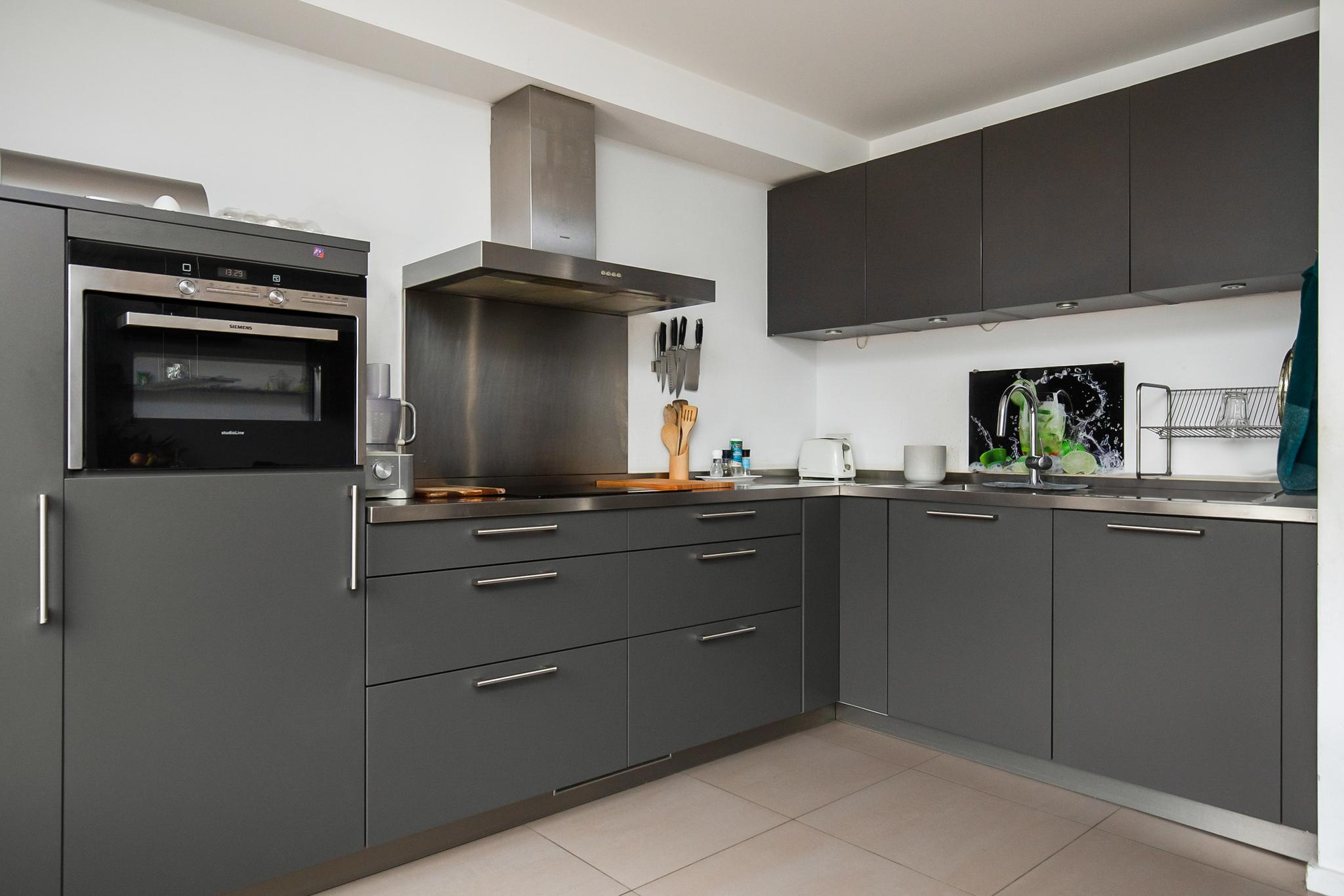 Reina Prinsen Geerligsdreef 87 , 2135 HS Hoofddorp 3